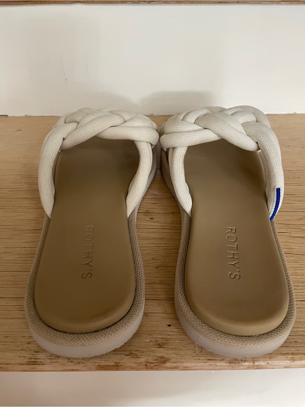 Rothy’s The Summer Sandal Braided Knotted Slide White Sand Cream Tan 8.5 GUC - Picture 5 of 9